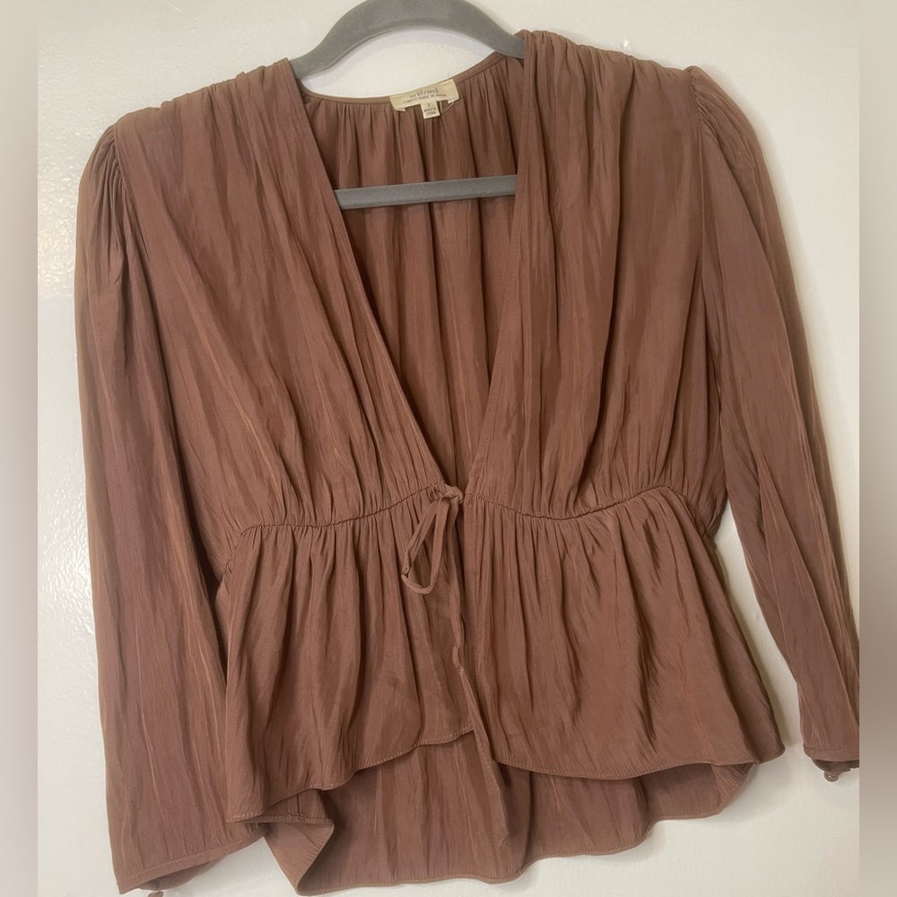 Aritzia top